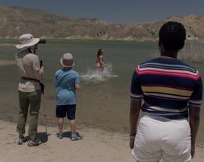 Juliette Lewis nude - Camping s01e01 (2018)