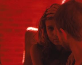 Mati Diop - Simon Killer (2012)