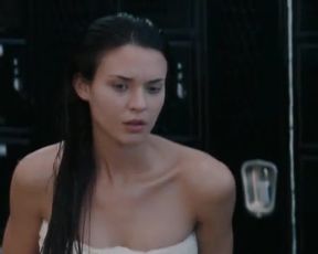 Odette Annable Nude - The Unborn (2009)