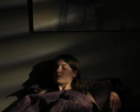 Elise Lhomeau nude - Ouverture eclair (2012)