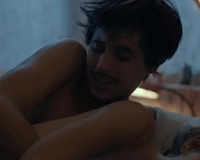 Vicky Luengo nude - Barcelona, Nit D’Hivern (2015)