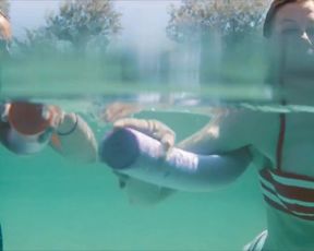 Jule Bowe, Jytte-Merle Bohrnsen Nude - Affenkonig (2016)