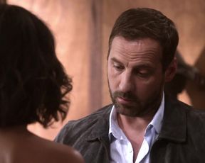 Nathalie Odzierejko nude - Sam-s03e02e06 (2019)