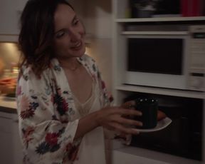 Nathalie Odzierejko nude - Sam-s03e02e06 (2019)