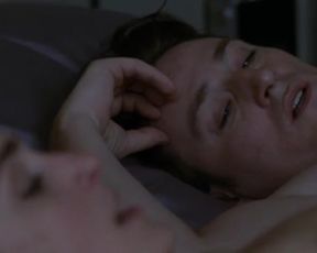 Julie Gayet Nude - Sans laisser de traces (2010)