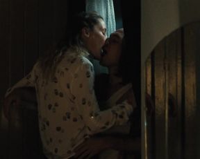 Vicky Krieps naked - Gutland (2017)