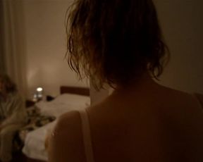 Josefine Almquist, Livia Millhagen - Buss till Italien (2005)