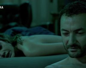 Stefanie van Leersum nude - Het Bestand (2017)