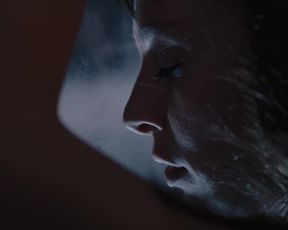 Jasmine Trinca, Marina Rocco naked - Nessuno Si Salva Da Solo (2015)