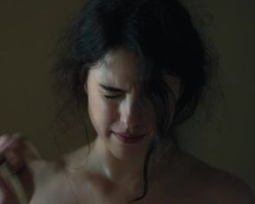 Margaret Qualley, Marshall Chapman Nude - Novitiate (2017)