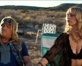 Cortney Palm, Cameron Richardson, Sydney Sweeney, Joi Liaye - Dead Ant (2017)