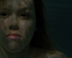 Michalina Olszanska, Magdalena Cielecka, Marta Mazurek, Paulina Galazka  -Corki dancingu (2015)