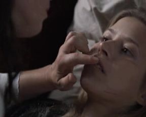 Janna Lisa Dombrowsky & Susanne Sachsse - Bandaged (2009)