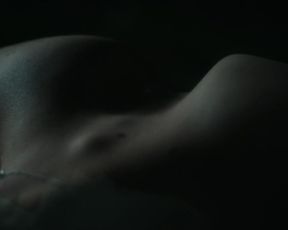 Victoria Carmen Sonne - I blodet (2016) sexy naked