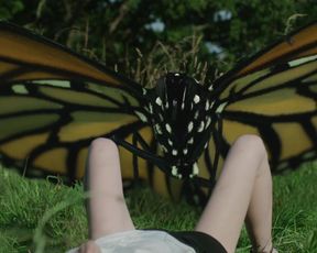 Alice Barnole Topless, Bath Scene, Fantasy, French in 'La nuit m'appelle'