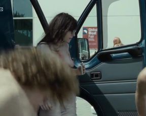 Julia Hummer, Eva Lobau, Jasna Fritzi Bauer Nude - Im Alter von Ellen (2010)