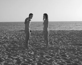 Inmaculada Moral, Alicia Fernandez nude - El nudista (2015)