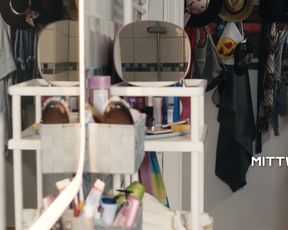 Lisa-Marie Koroll - Wir sind jetzt s01e02 (2019)