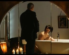 Elsa Zylberstein Nude - Nuit de chien (2008)