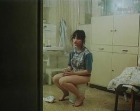 Alena Mihulova Nude, Classic, Pissing in 'Dzusovy roman'