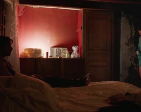 Lola Creton nude - Devoilees (2018)