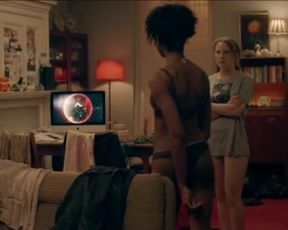 Simona Brown nude – Kiss Me First s01e03 (2018)