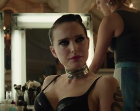 Natalie Portman nude - Vox Lux (2018)