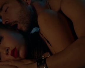 Sofia Gala nude, Florencia Torrente, Vanesa Gonzalez, Yamila Saud, Belen Chavanne naked - Hipersomnia (2016)