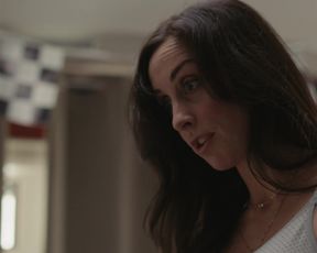 Catherine Reitman naked - Workin' Moms s03e03 (2019)