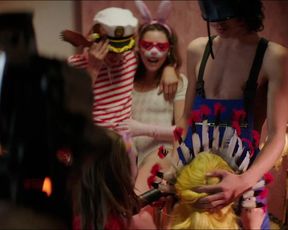 Laura Drosopoulos, Maxime Jacobs, Pauline Casteleyn, Salome van Grunsven, Gaia Sofia Cozijn - Wij (2018)