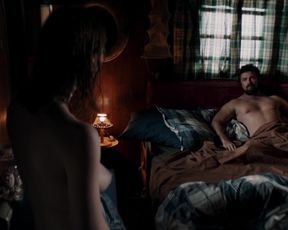 Violet Ryder, Sofia Vergara nude - Bent (2018)