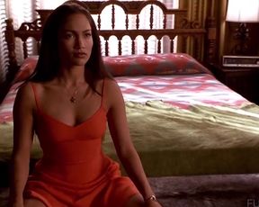 Jennifer Lopez nude - U Turn (1997)