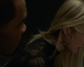 Madison McKinley Nude - Power s01e03 (2014)
