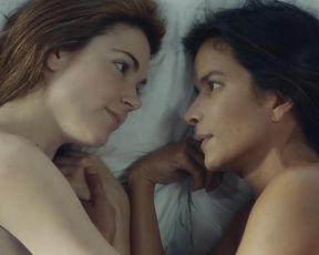 Patricia Velasquez, Eloisa Maturen - Liz in September (2014)