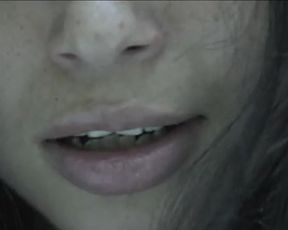 Iazua Larios Nude - Maquina (2006)