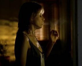 Kim Dickens nude – Treme s03e01 (2012)
