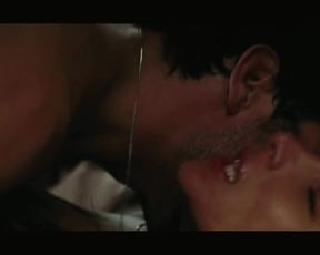 Elsa Pataky naked - Di Di Hollywood (2010)