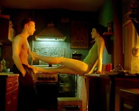 Evgeniya Kreggde nude - Papa sdohni (2019)