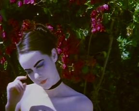 Jena_Malone-The_Painted_Lady_540p