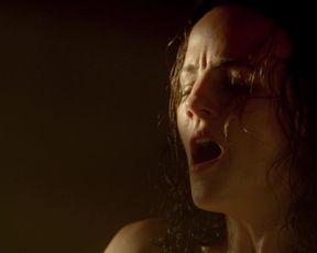 Orla O'Rourke - Strike Back S02 E03 (2011)