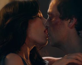 Lucy Lawless, Jaime Murray - Spartacus. Gods of the Arena s01e02 (2011)