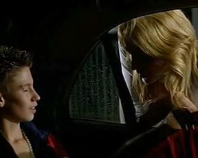 Juana_Acosta__Maria_Reyes_Arias_-_A_golpes__ES-2005_540p