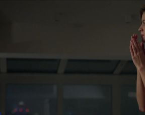 Malgorzata Mikolajczak, Magdalena Wolenska nude - Reakcja lancuchowa (2017)