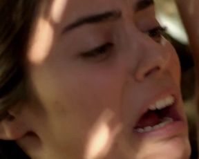 Lorenza Izzo naked - The Green Inferno (2013)