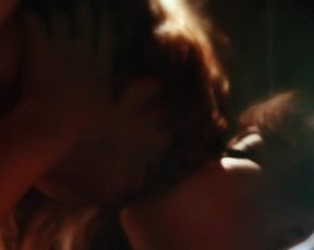 Jane Levy, Juno Temple nude - Pretenders (2018)