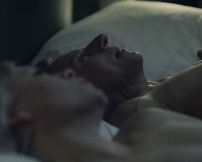 Jasmin Minz - Skylines s01e02e04 (2019)