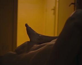 Alessia Barela - 7 giorni (2016) Сut erotic scene