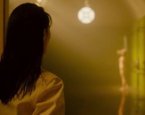 Caiyu Yang, Elane Zhong nude - Fang hua (2017)