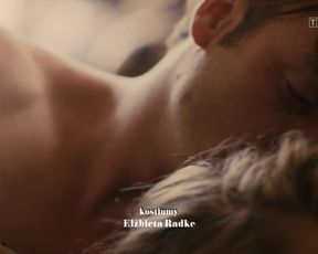 Julia Rosnowska, Pamela Adamik nude - Drogi Wolnosci s01e12 (2018)