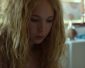 Kathryn Hahn nude – Afternoon Delight (2013)